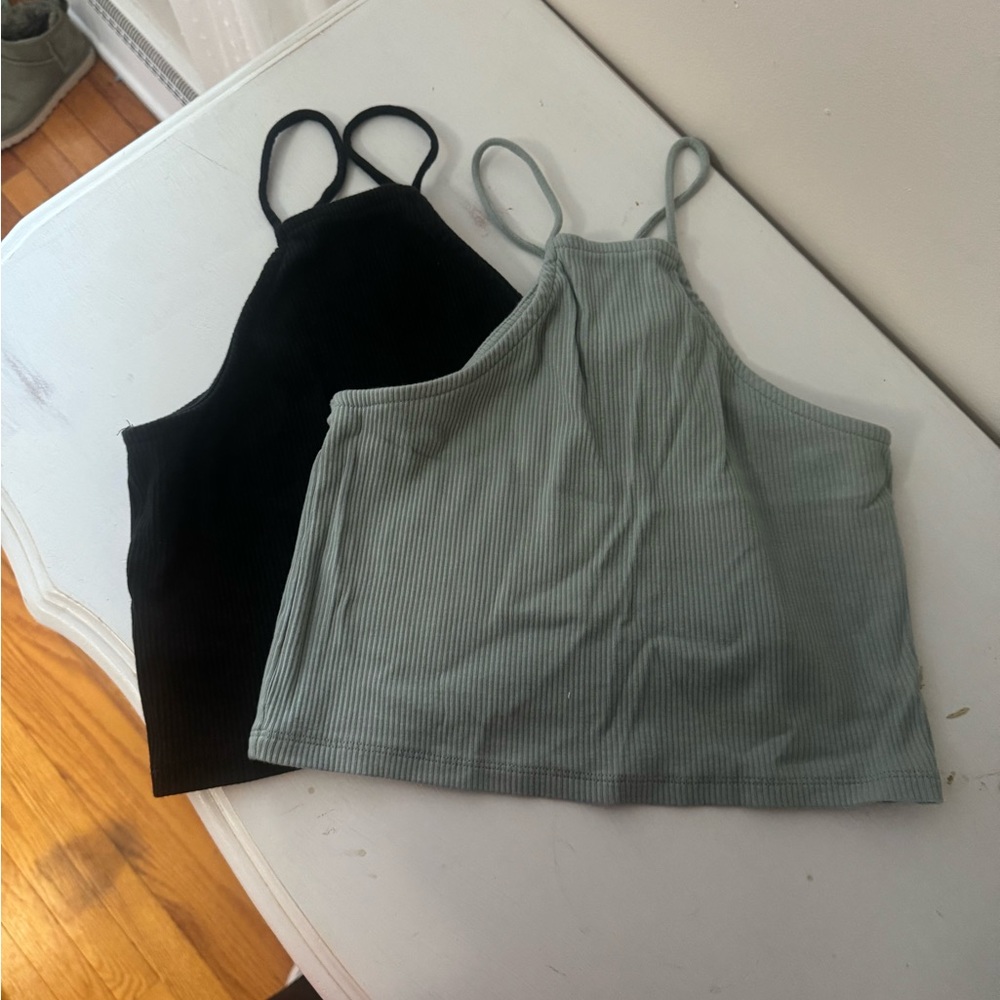 2 crpped halter tops